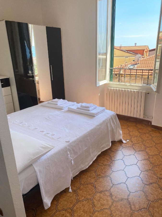 Casa Petra - Appartamento Vista Mare Citta Vecchia Bordighera Dış mekan fotoğraf
