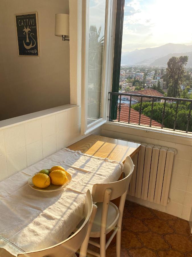 Casa Petra - Appartamento Vista Mare Citta Vecchia Bordighera Dış mekan fotoğraf